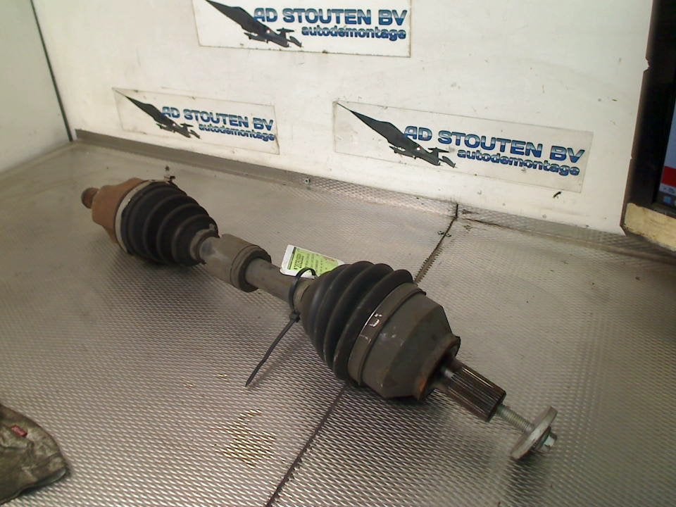 Aandrijfas Links Voor Volvo V50 (MW) 2007 30783173, Gebruikt, Siegburger Straße 229, Köln 50679, , Duitsland, Info@volvocars.com