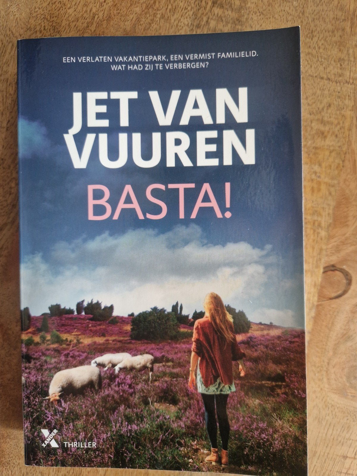 Jet van Vuuren - Basta!, Boeken, Ophalen of Verzenden, Zo goed als nieuw, Jet van Vuuren