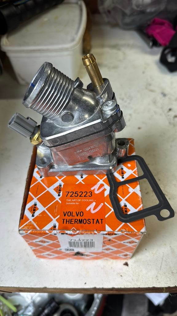 Volvo Thermostaat NRF 725223 nieuw in doos, Auto-onderdelen, Motor en Toebehoren, Volvo, Nieuw, Ophalen