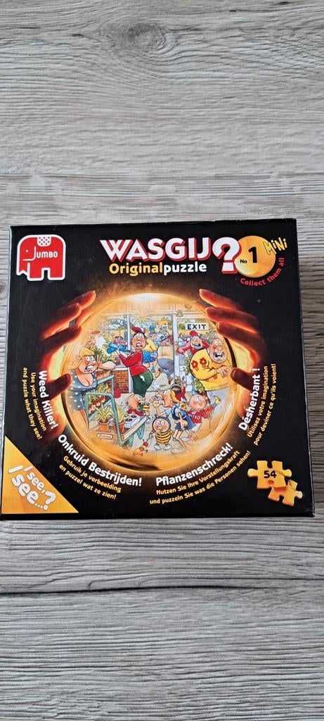 Wasgij Original Mini Puzzel No. 1 - Onkruid Bestrijden, Ophalen of Verzenden, Minder dan 500 stukjes, Zo goed als nieuw, Legpuzzel