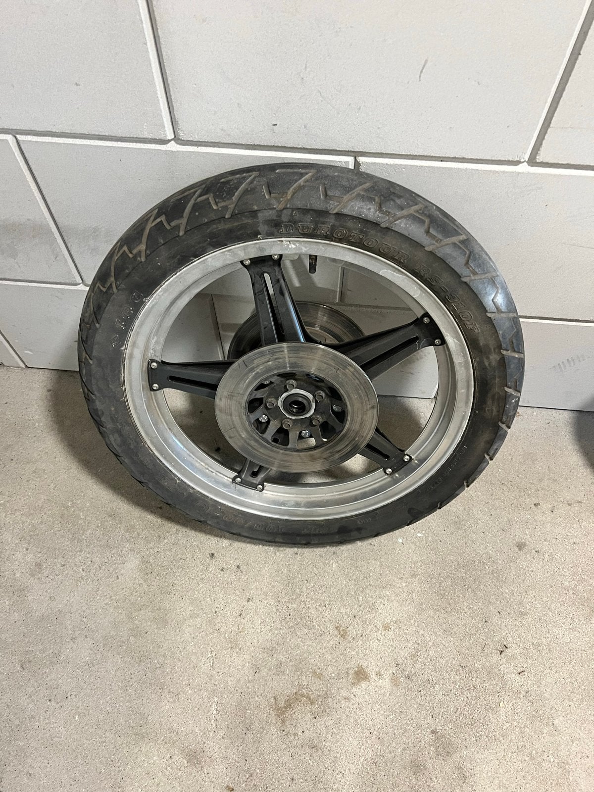 Honda CX 500 voorwiel met remschijven en band, Ophalen, Gebruikt