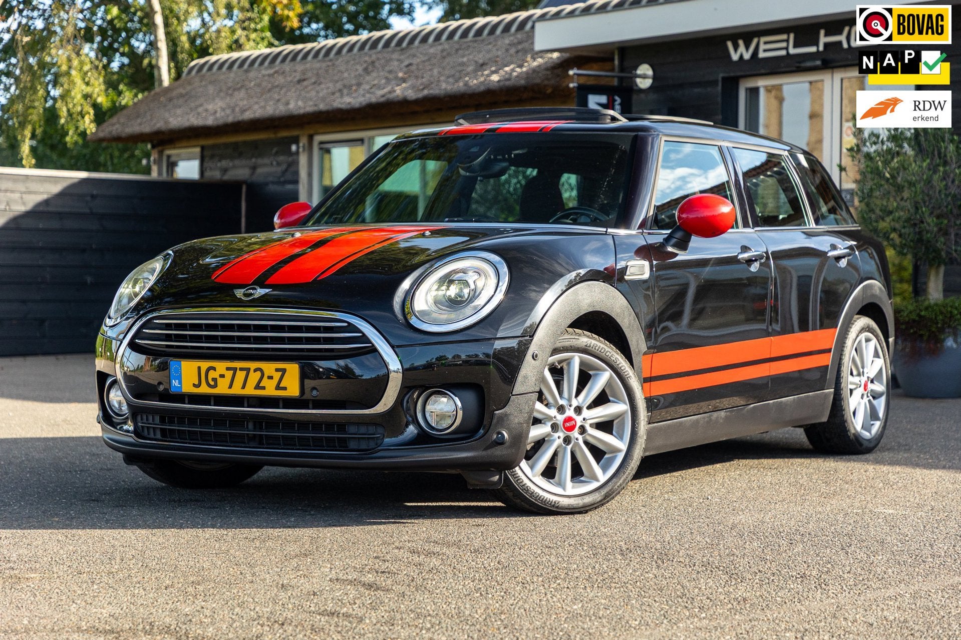 Mini Clubman 1.5 Cooper Chili Serious Business Panoramadak I, Auto's, Voorwielaandrijving, Dealer onderhouden, 136 pk, Gebruikt