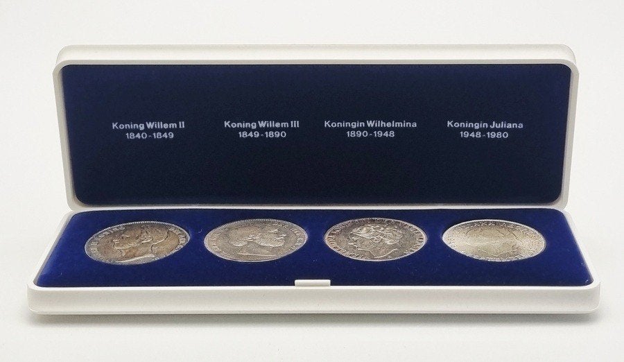 386. Zilveren munten - Nederland, 1848-1973, Ophalen, Koningin Juliana, Setje, Zilver