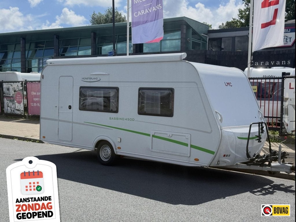 LMC Sassino 450 D Met luifel en fietsenrek ((zondag open)), Bedrijf, Treinzit, Overige typen, 5 tot 6 meter