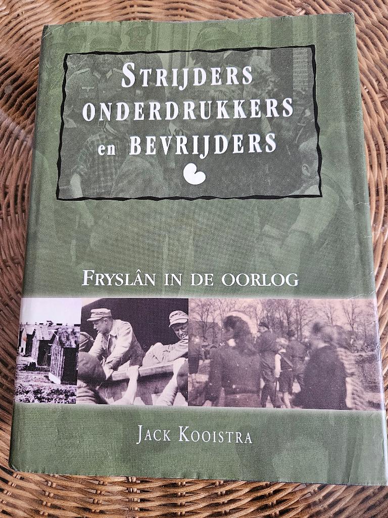 Strijders Onderdrukkers & Bevrijders, Fryslan in de Oorlog, Boeken, Ophalen of Verzenden, Gelezen