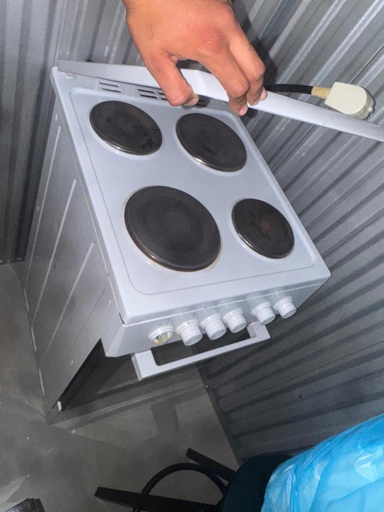 Beko Vrijstaand Elektrisch Fornuis met Oven, Gebruikt, 60 cm of meer, Vrijstaand, 85 tot 90 cm