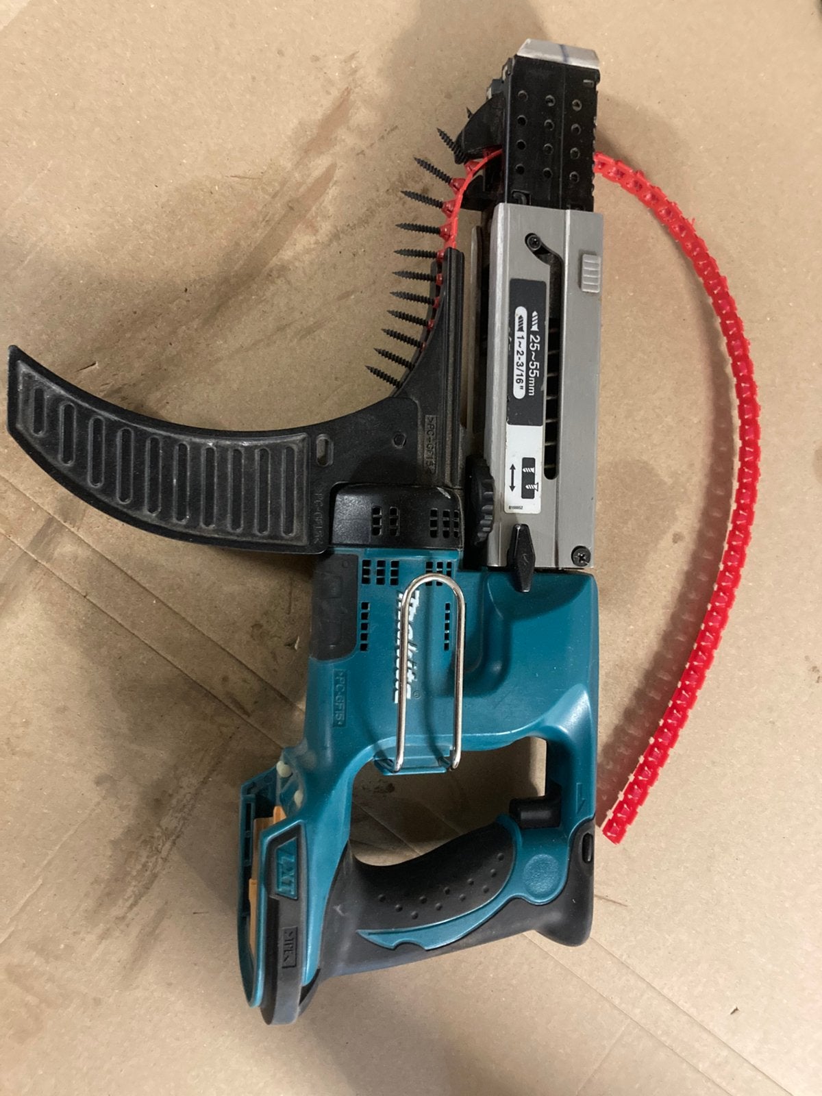 Makita DFR550 schroefautomaat, Verzenden, Gebruikt