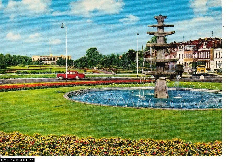 Ansichtkaart	Venlo	Julianapark	met fontein, Verzenden, 1960 tot 1980, Gelopen, Limburg