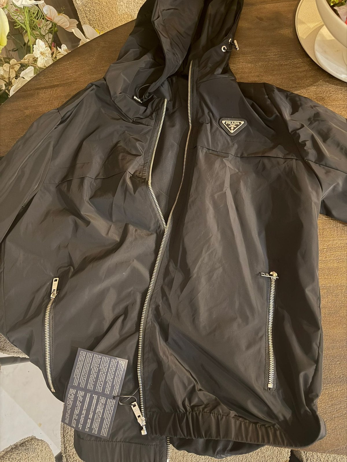Maat m prada jas heren in de kleur zwart, Ophalen of Verzenden, Zo goed als nieuw, Maat 48/50 (M), Zwart