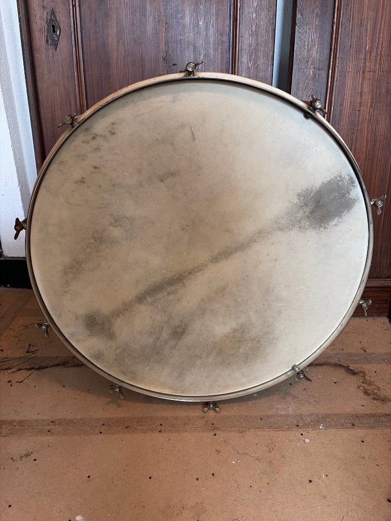 Vintage grote trom Royal, 80 cm, met natuurvellen, Ophalen, Gebruikt, Overige merken