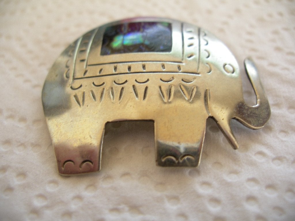 Een mooie Grote Alpaca Olifant Broche met Abalone Schelp, Verzenden, Zilver, Broche