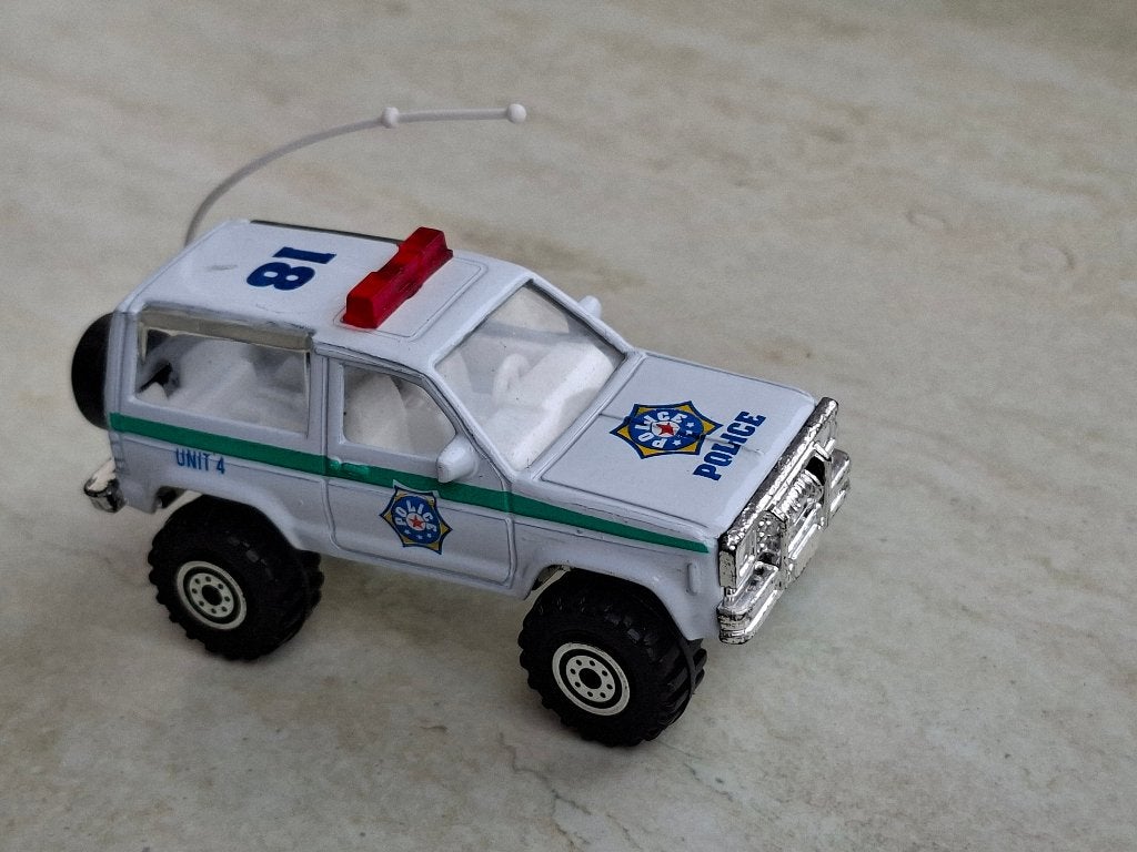 Amerikaanse politiewagen 3 inch met nr. 18 Police, Ophalen of Verzenden, Nieuw, Auto