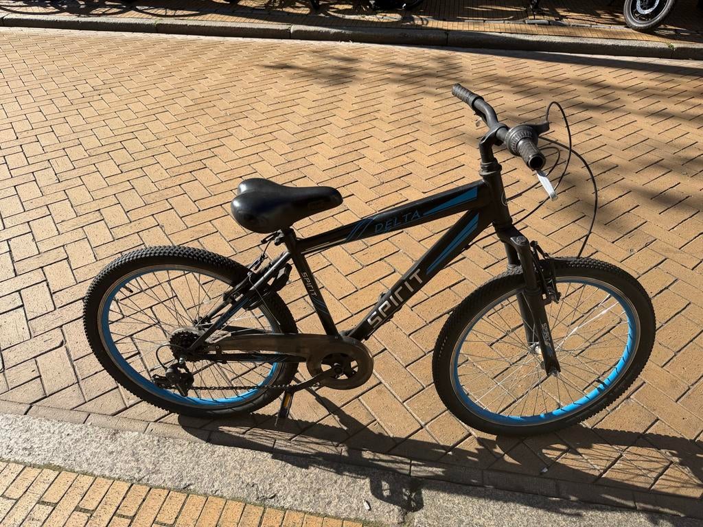 Spirit Delta kinderfiets 24 inch - Zwart/Blauw, Gebruikt, Ophalen of Verzenden, Geen vering, 9711gl