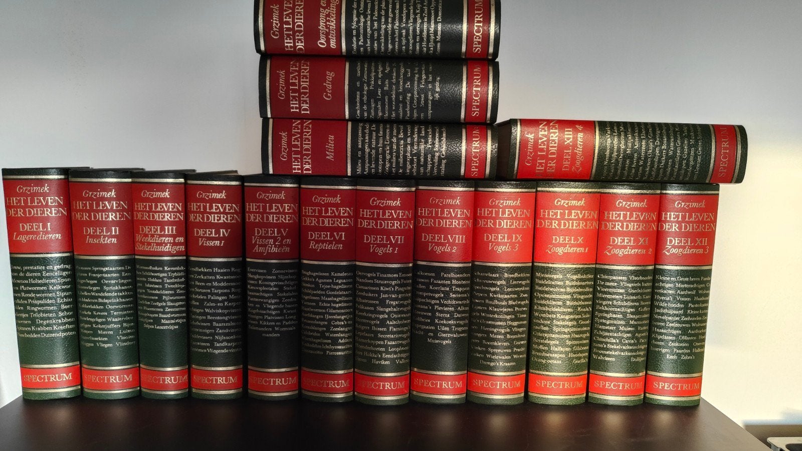 Grzimek's Het Leven Der Dieren - Complete Serie (16 delen), Boeken, Ophalen, Complete serie, Bernhard Grzimek, Zo goed als nieuw