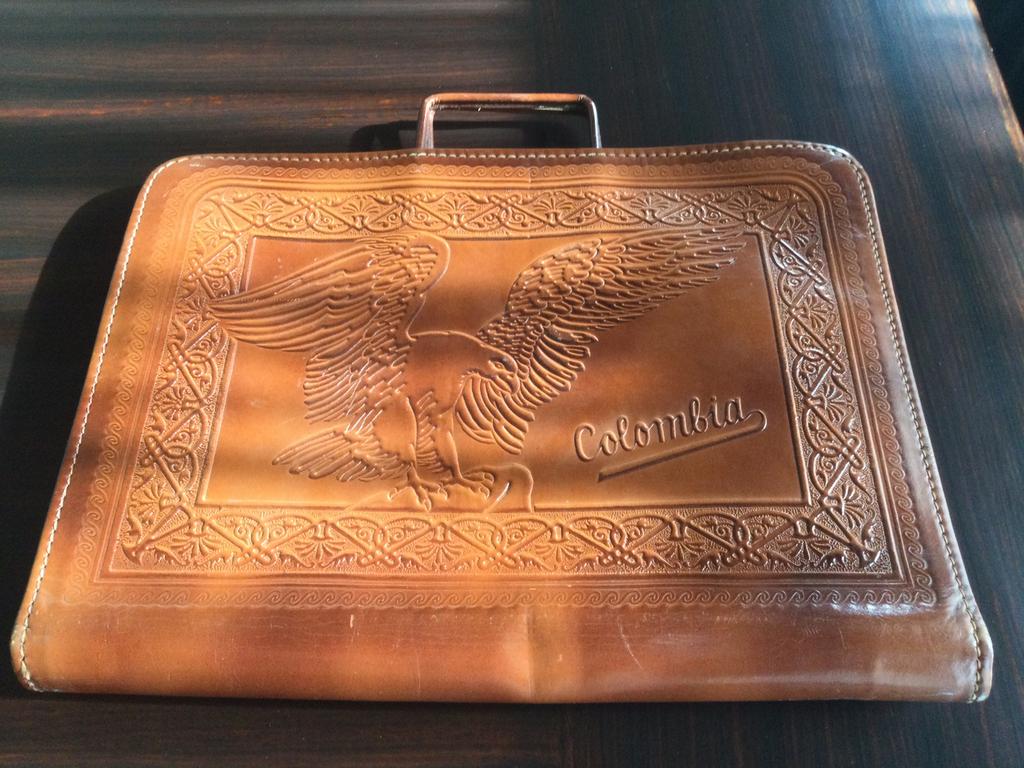 Bijzondere leren vintage laptoptas, acte tas, Ophalen of Verzenden, 17 inch of meer, Zo goed als nieuw, Aktetas