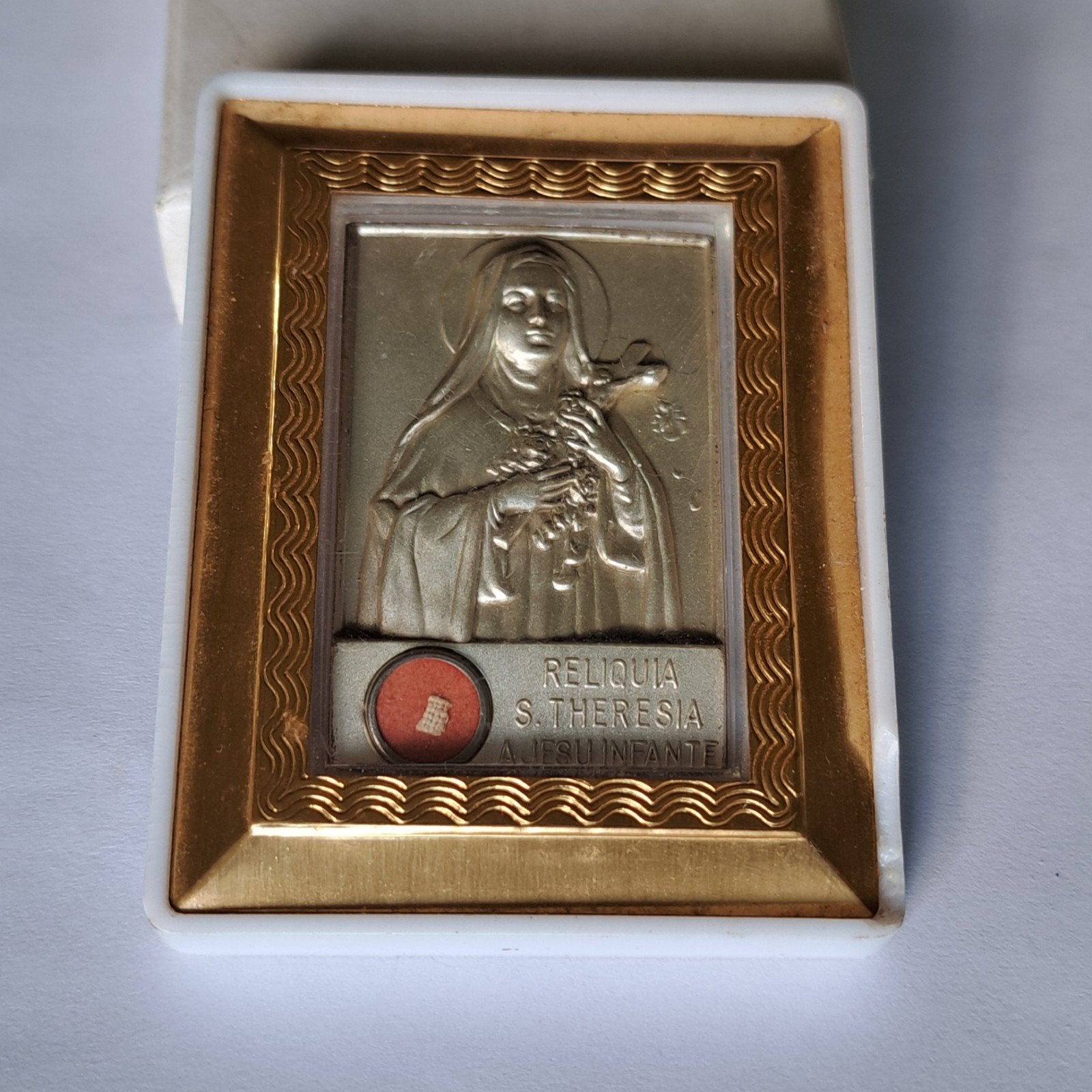 vintage relikwie in lijstje, Verzenden, Gebruikt