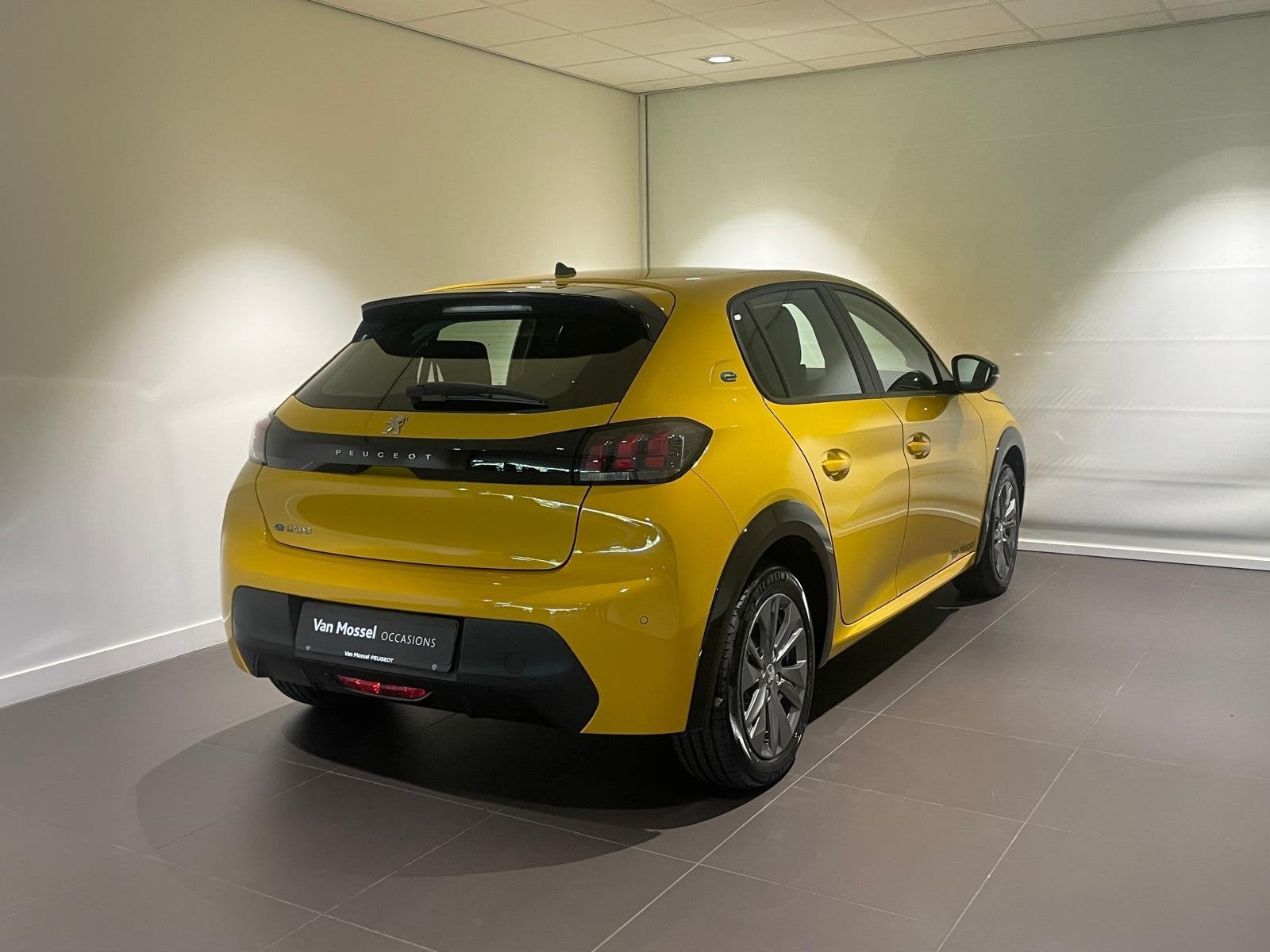 Peugeot e-208 EV Active Pack 50 kWh | AUTOMAAT | CCS Snellaa, Automatische klimaatregeling, 362 km, 1430 kg, Te koop