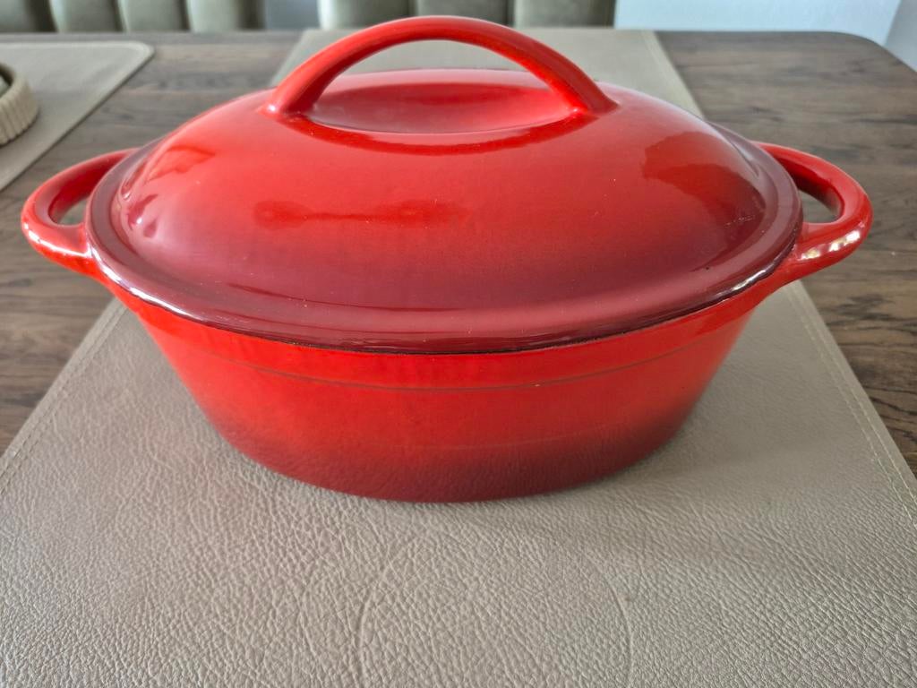 Rode gietijzeren braadpan met deksel, Ophalen, Gebruikt, Gietijzer, Keramische plaat
