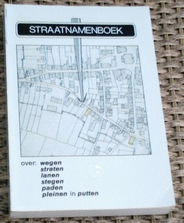 Straatnamenboek van Putten. K. Friso., Ophalen of Verzenden, Zo goed als nieuw