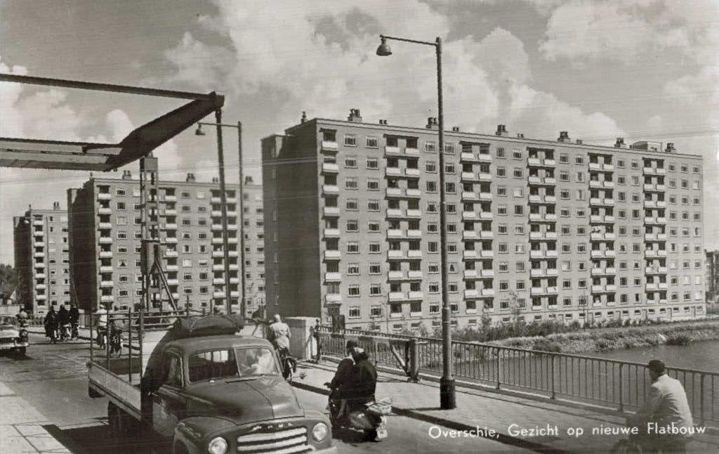 1957 Overschie, Gezicht op nieuwe Flatbouw - ROTTERDAM, Ophalen of Verzenden, 1940 tot 1960, Gelopen, Zuid-Holland