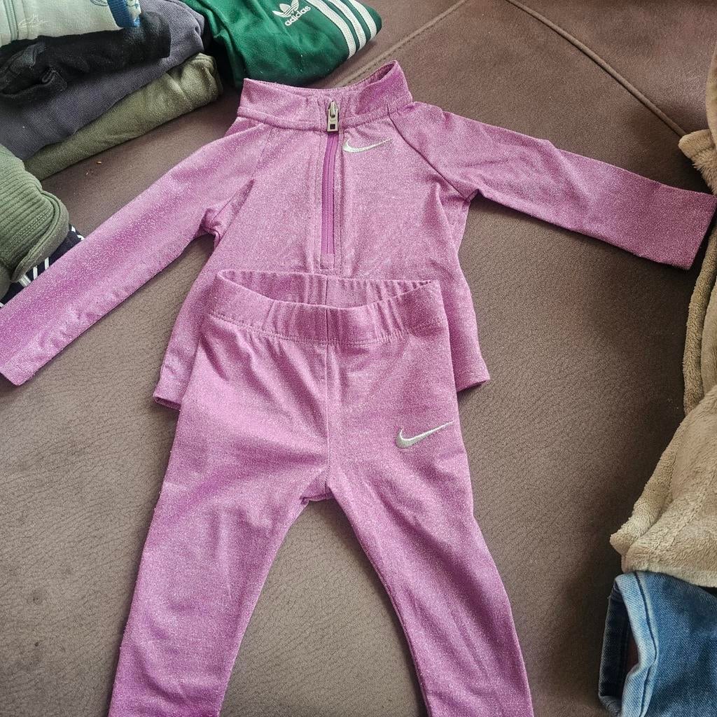 Kinderkleding: Adidas & Nike sets (0-12 maanden), Ophalen, Zo goed als nieuw, Adidas, Nike, Jongetje of Meisje