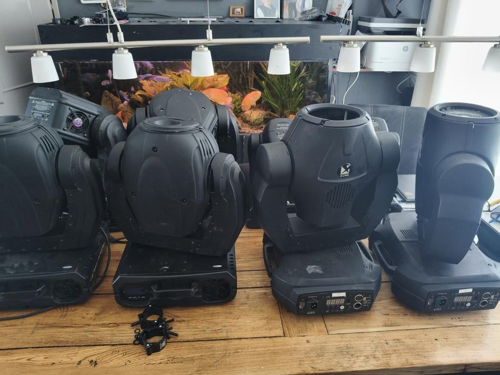 Party 8 stuks showtec Explorer 250 Spot Pro en  movingheads, Muziek en Instrumenten, Ophalen, Gebruikt, Licht