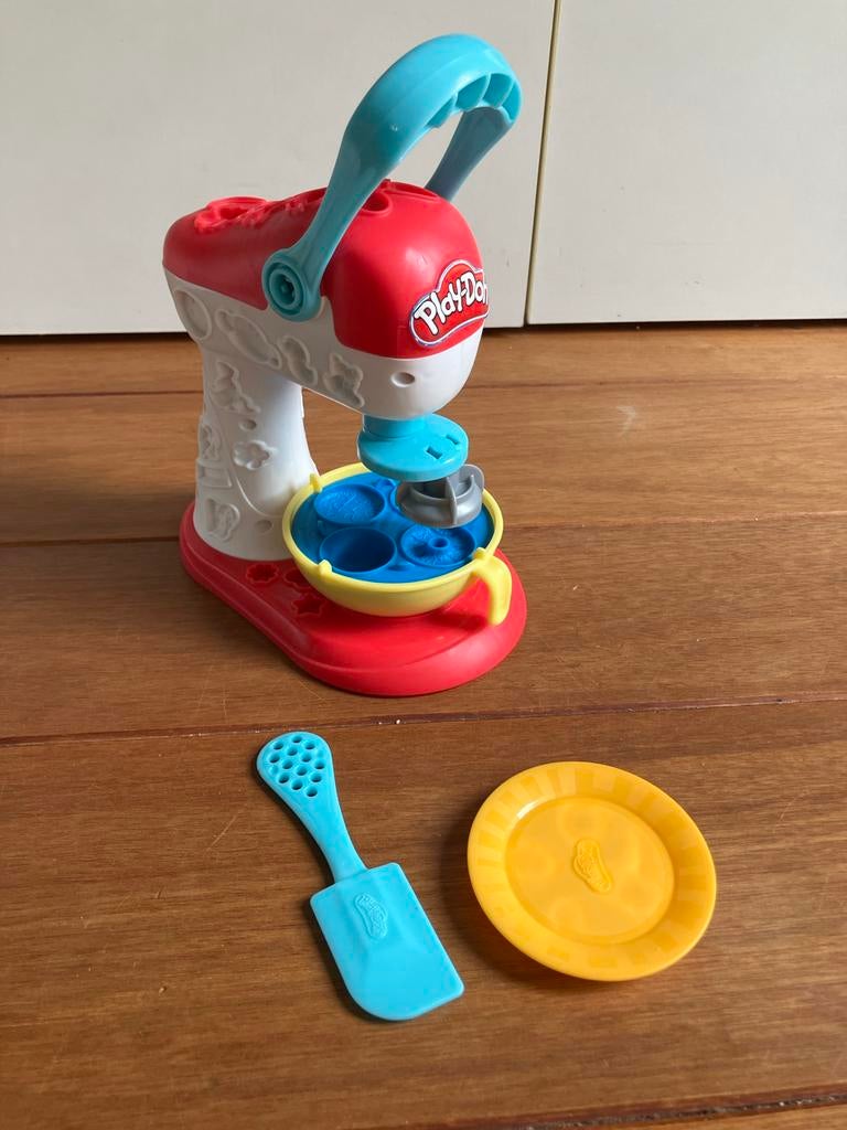 Play-Doh Mixer/Kneedmachine met accessoires, Ophalen of Verzenden, Gebruikt, Knutselen