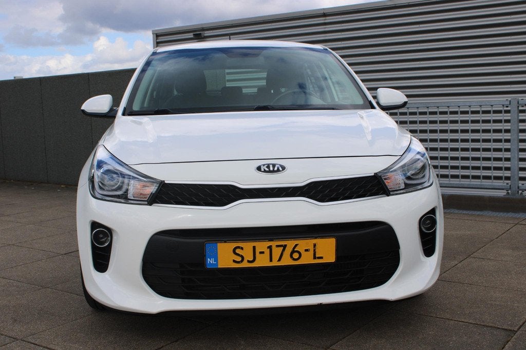 Kia Rio 1.0 TGDI ComfortPlusLine Navigator Trekhaak / Naviga, Gebruikt, Euro 6, 1055 kg, Origineel Nederlands