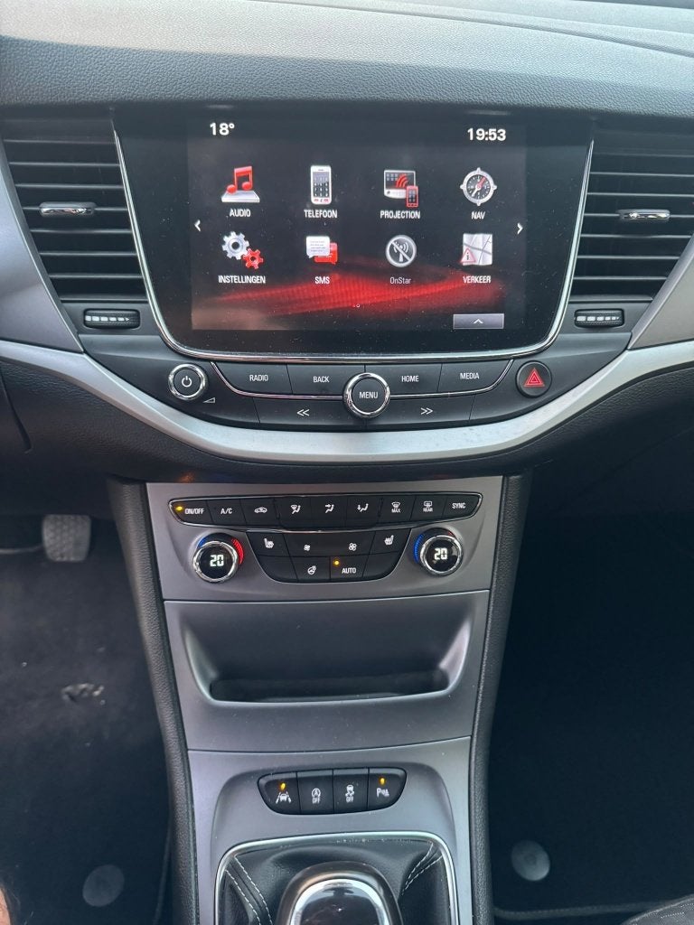 Foto 23 van Opel Astra 1.0 Turbo  Sports Tourer 2017 Wit Airco| trekhaak