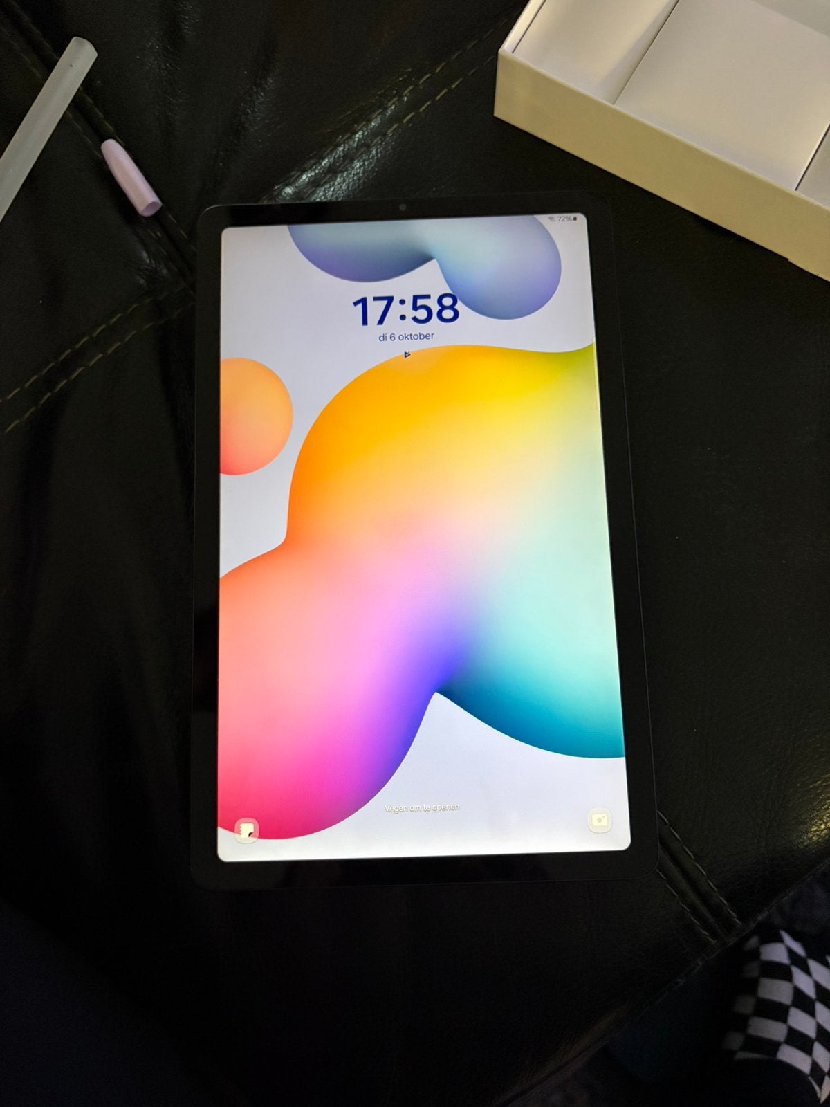 Samsung Galaxy Tab S6 lite met Galaxy pen en hoesje, Zo goed als nieuw, 128 GB, Galaxy Tab S6 Lite, Wi-Fi