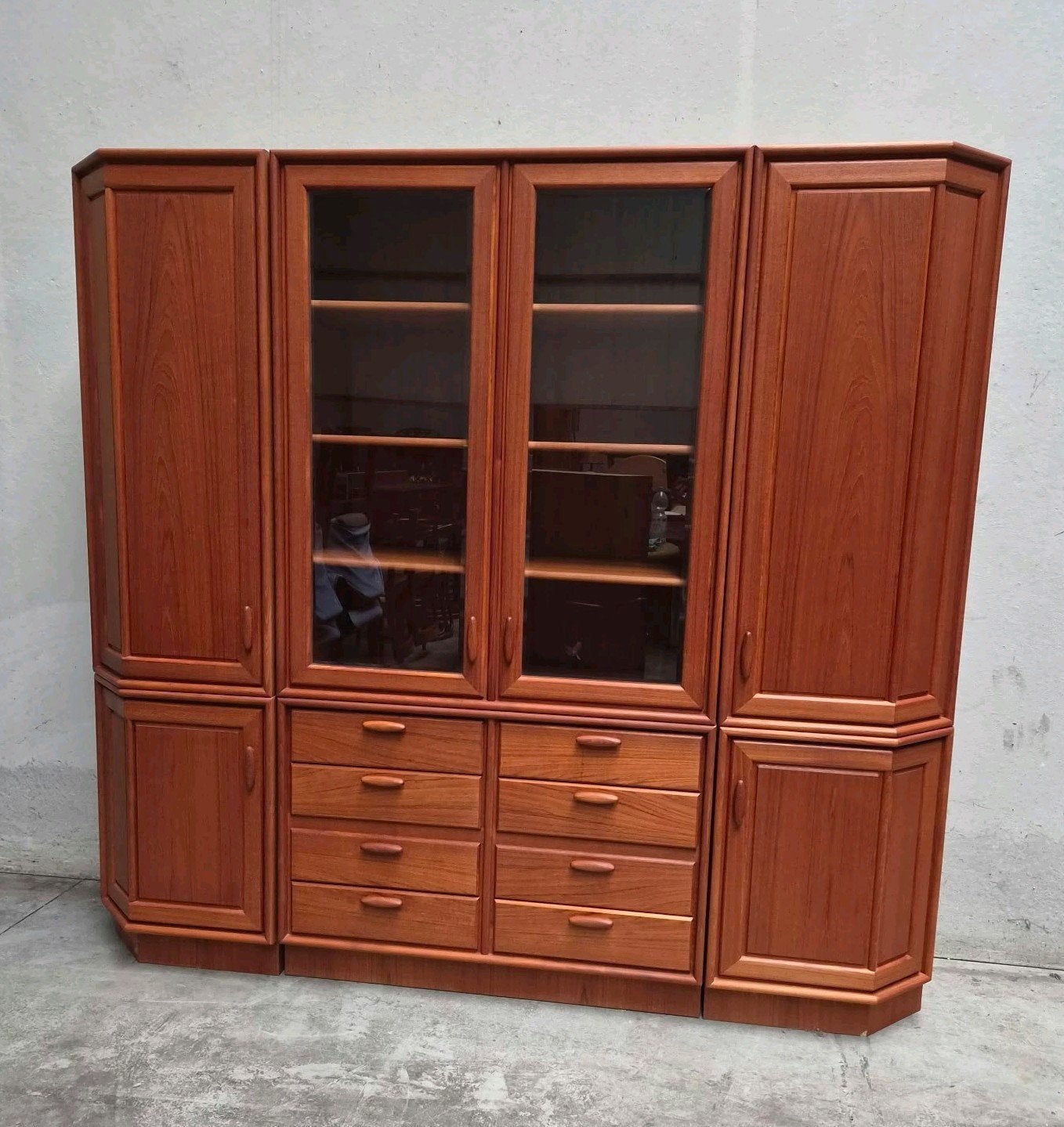Vintage Deens Teakhouten vitrinekast jaren 70, Gebruikt, 200 cm of meer, Onbekend, Met lade(s)
