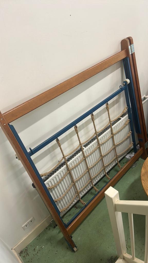 Oude houte gymrek, Kinderen en Baby's, Ophalen, Zo goed als nieuw
