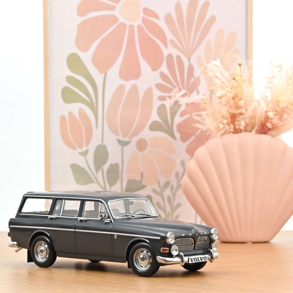 Volvo Amazon Break 1966 Graphite Grey 1:18 / Norev, 70-72 avenue de Bohlen 69120 Vaulx-en-Velin, Auto, Norev, Ophalen of Verzenden