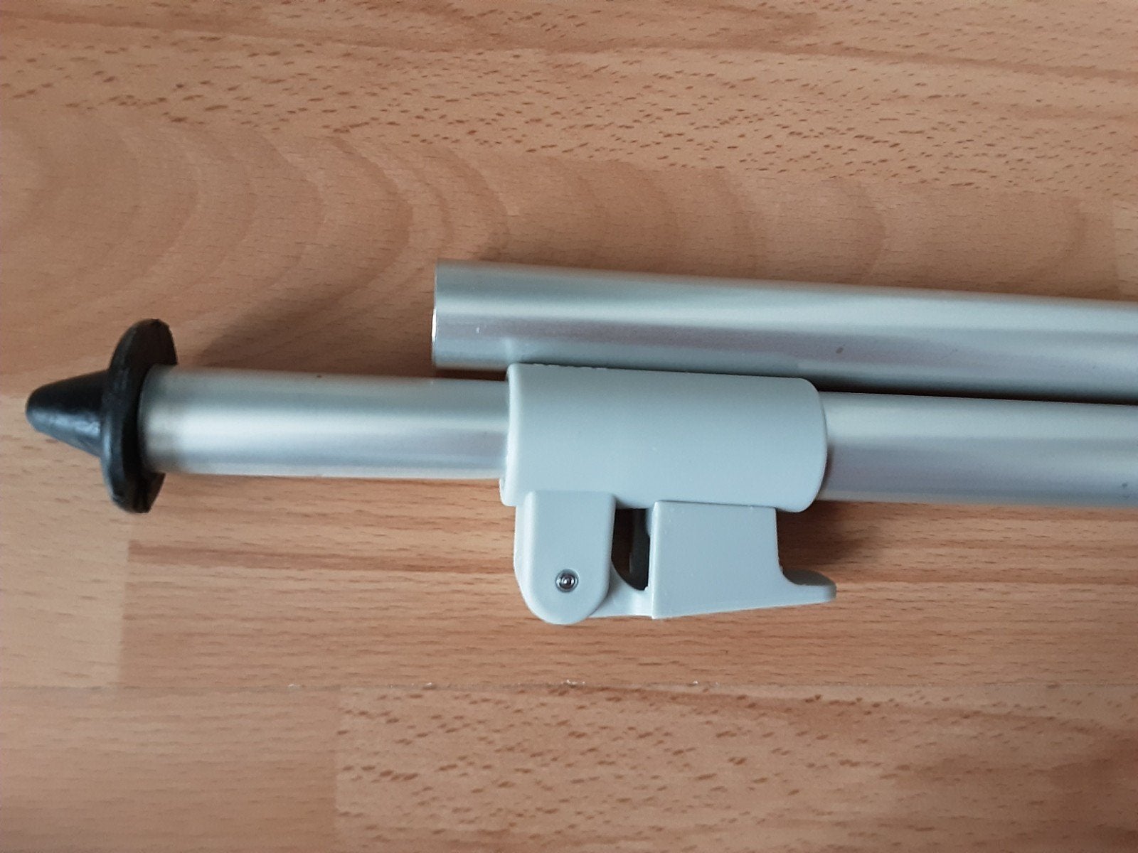 Uitschuifbare stok voor rafter/tentondersteuning, Ophalen