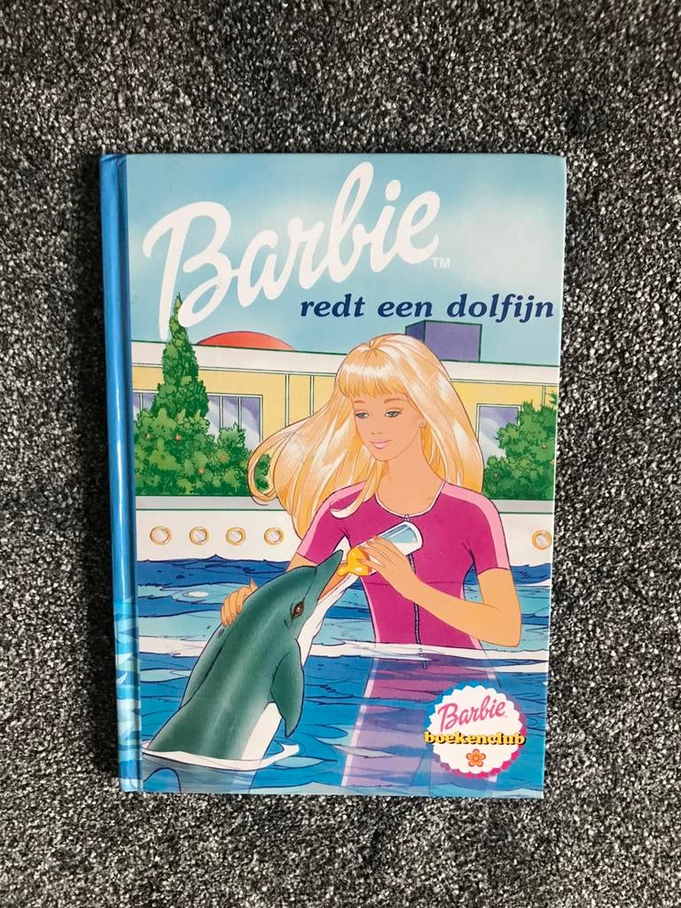 ‘Barbie redt een dolfijn’ te koop, Ophalen of Verzenden