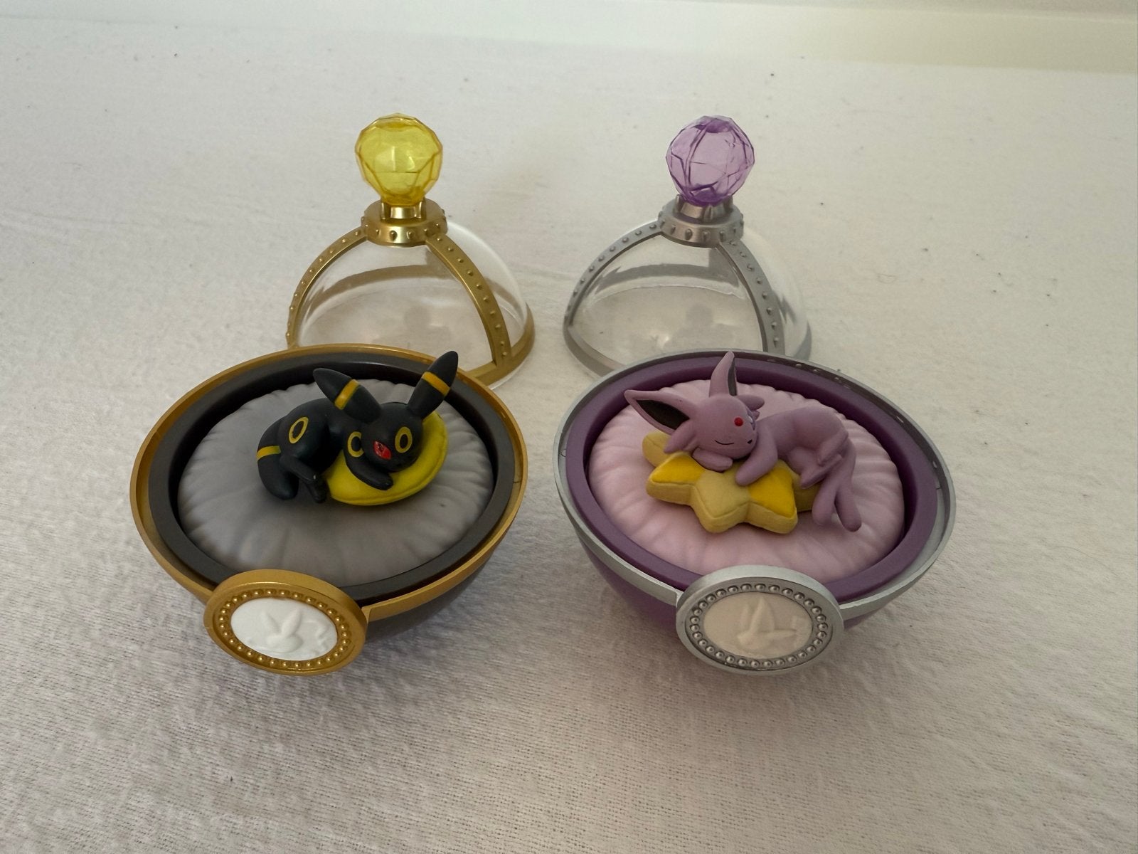 Pokémon dreaming case 2 - Umbreon & Espeon, Ophalen of Verzenden, Zo goed als nieuw