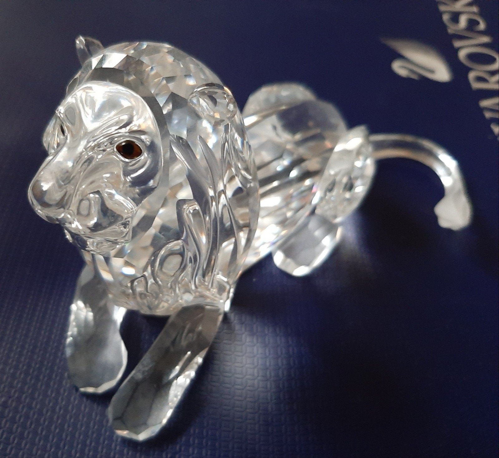 Swarovski Leeuw jaarstuk 1995, Verzamelen, Ophalen of Verzenden, Zo goed als nieuw, Figuurtje