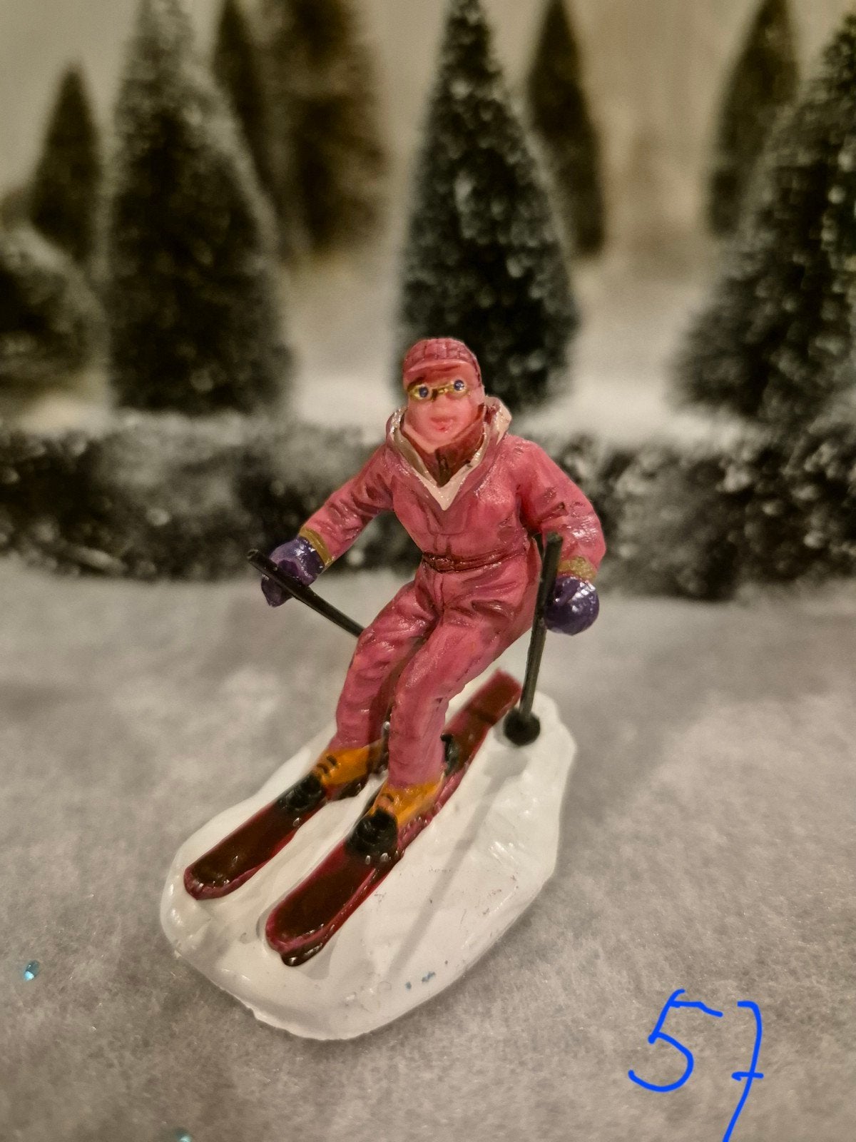 LEMAX ski bunny / skiënde dame, Ophalen of Verzenden, Zo goed als nieuw