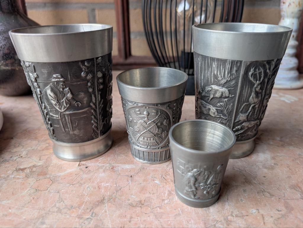 Set van 4 tinnen kelken uit Duitsland, Antiek en Kunst, Antiek | Tin, Ophalen of Verzenden