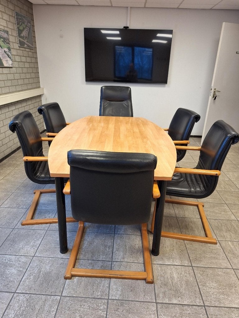 Vergadertafel met 5 stoelen, Ophalen, Gebruikt, Bruin, Vijf, Zes of meer stoelen
