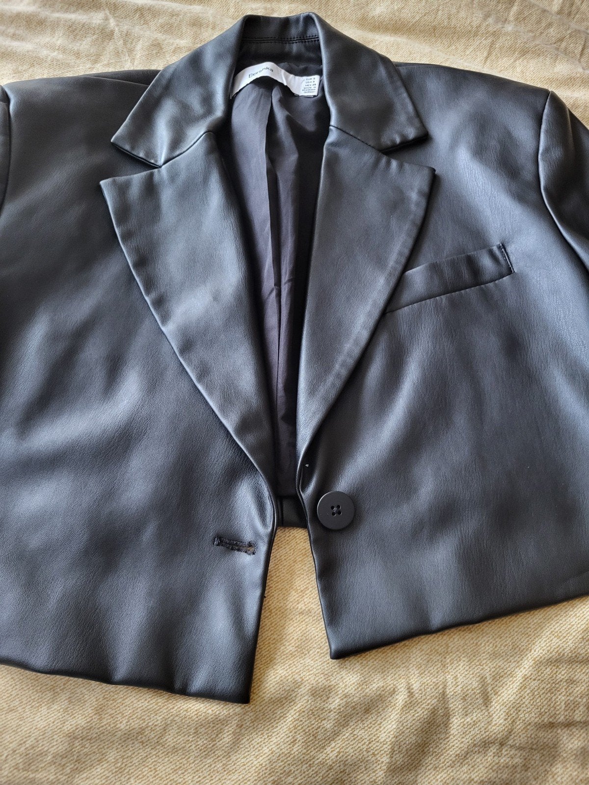 Bershka Zwart Cropped Faux Leren Jasje Maat S, Zwart, Zo goed als nieuw, Jasje, Maat 36 (S)