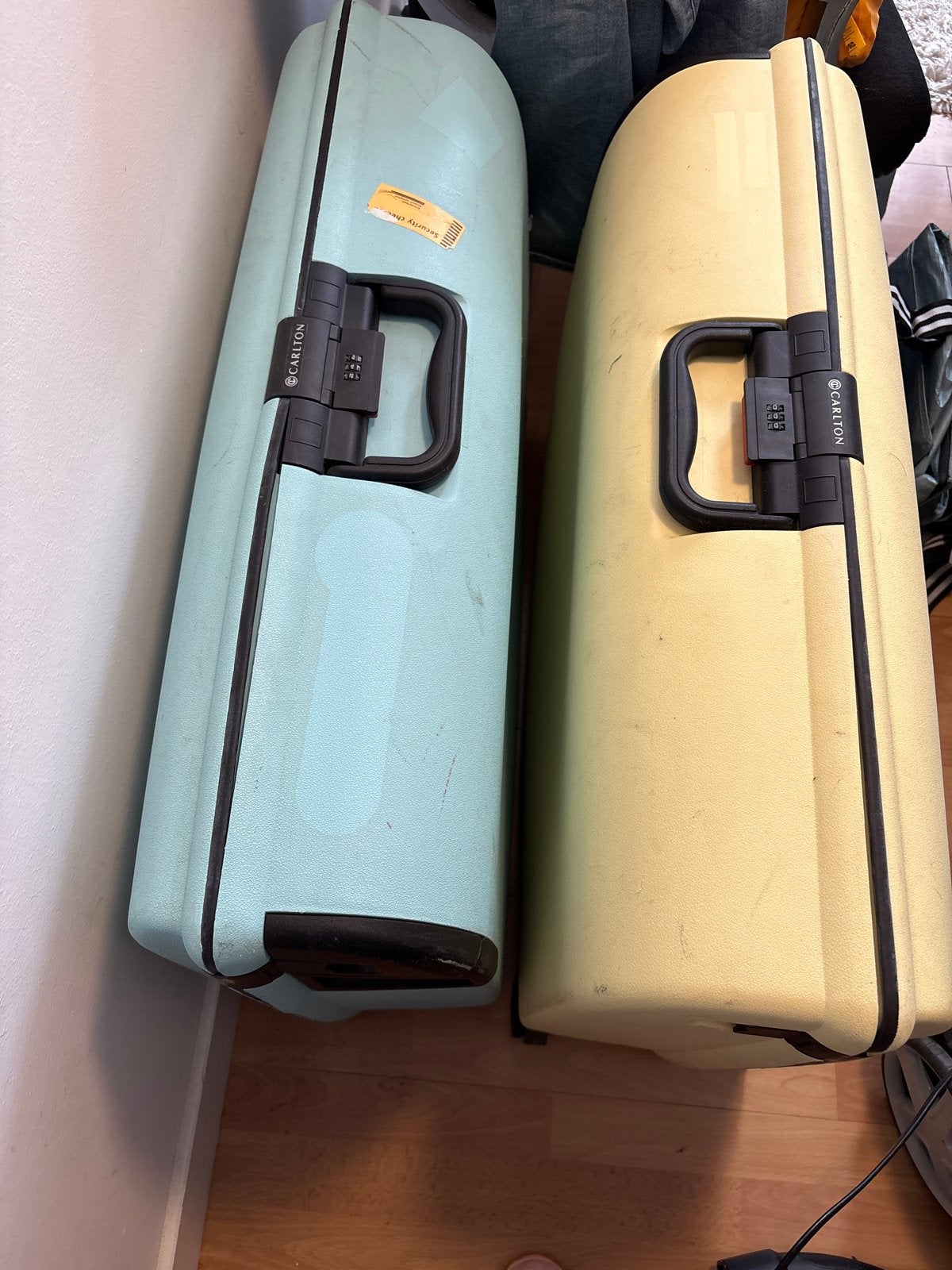 2 Vintage Carlton koffers - Hard kunststof, Gebruikt, Hard kunststof, Slot, Ophalen of Verzenden
