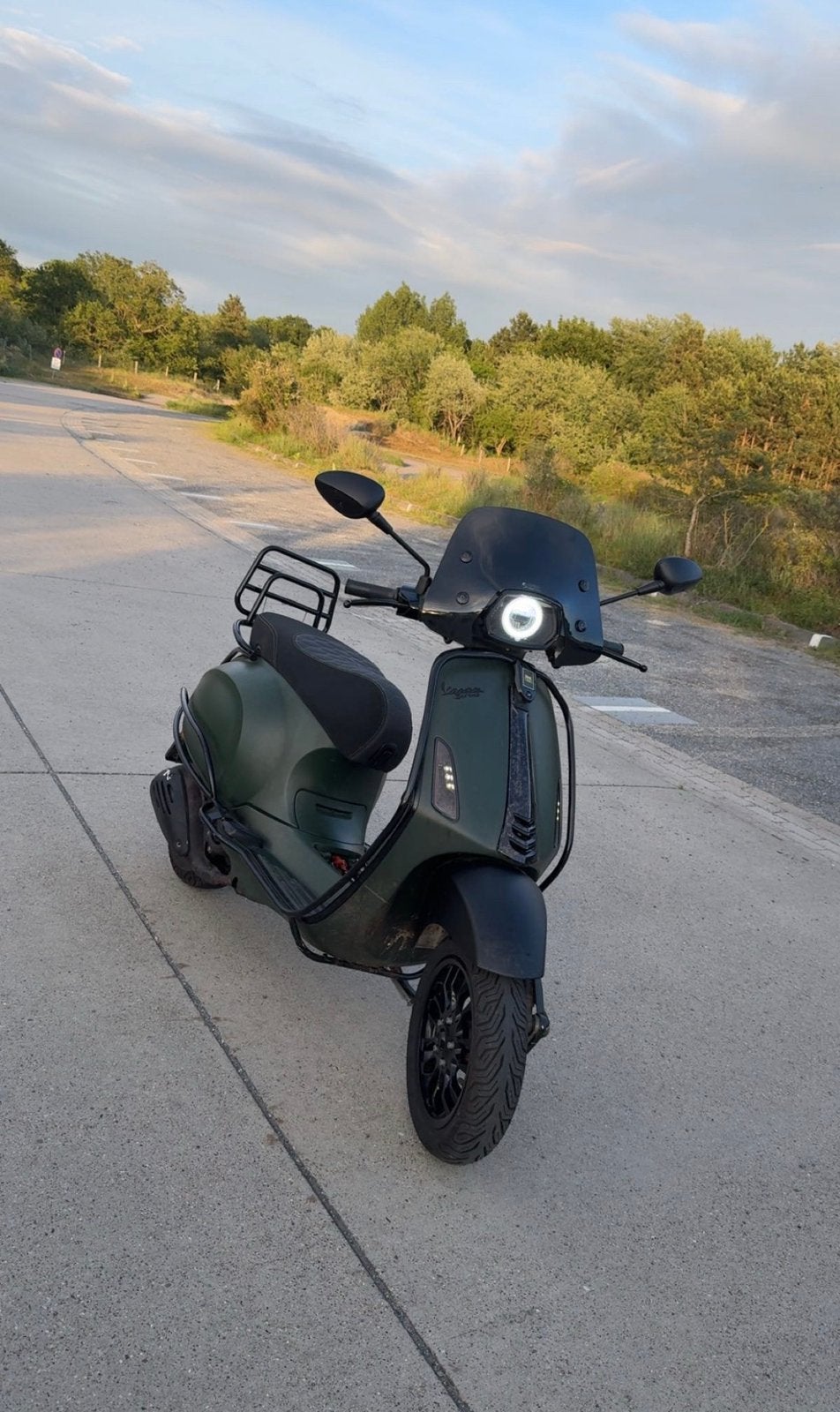Vespa sprint brom 125cc (kapot), Ophalen, Zo goed als nieuw, Overige typen