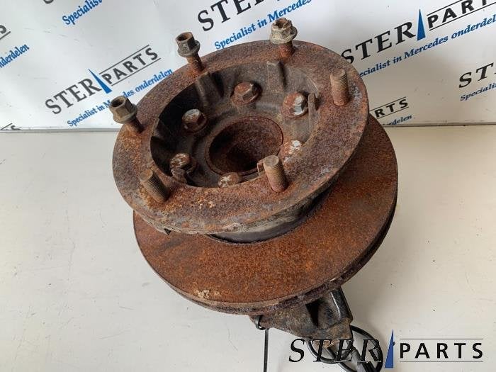 Fusee links-voor van een Mercedes Sprinter, Auto-onderdelen, Gebruikt, -, Ophalen of Verzenden, -