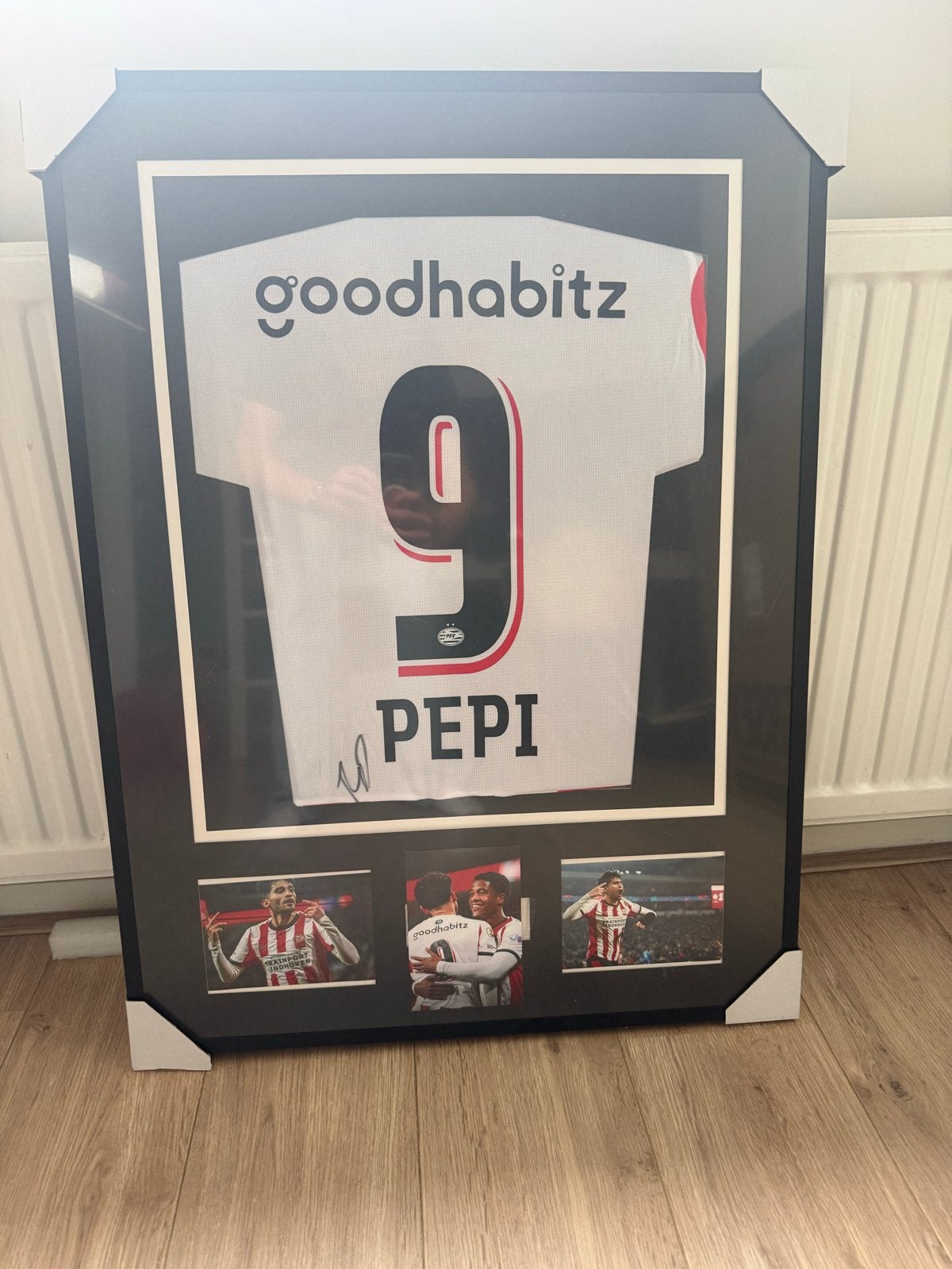 Ingelijst PSV shirt van Pepi met handtekening, Ophalen of Verzenden, Nieuw, PSV, Shirt