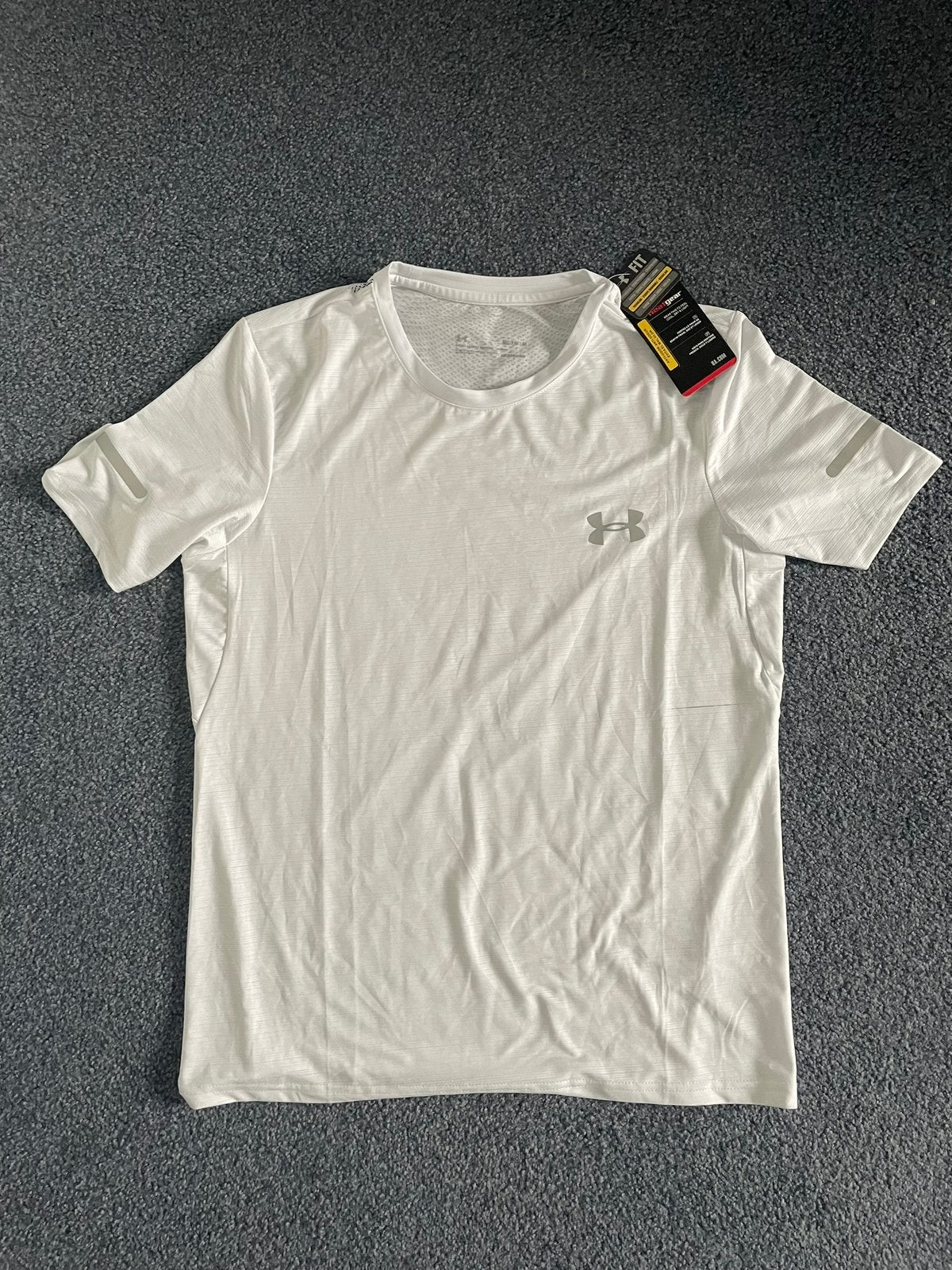 Under Armour shirt wit M (Nieuw), Kleding | Heren, Ophalen of Verzenden, Zo goed als nieuw, Maat 48/50 (M), Wit