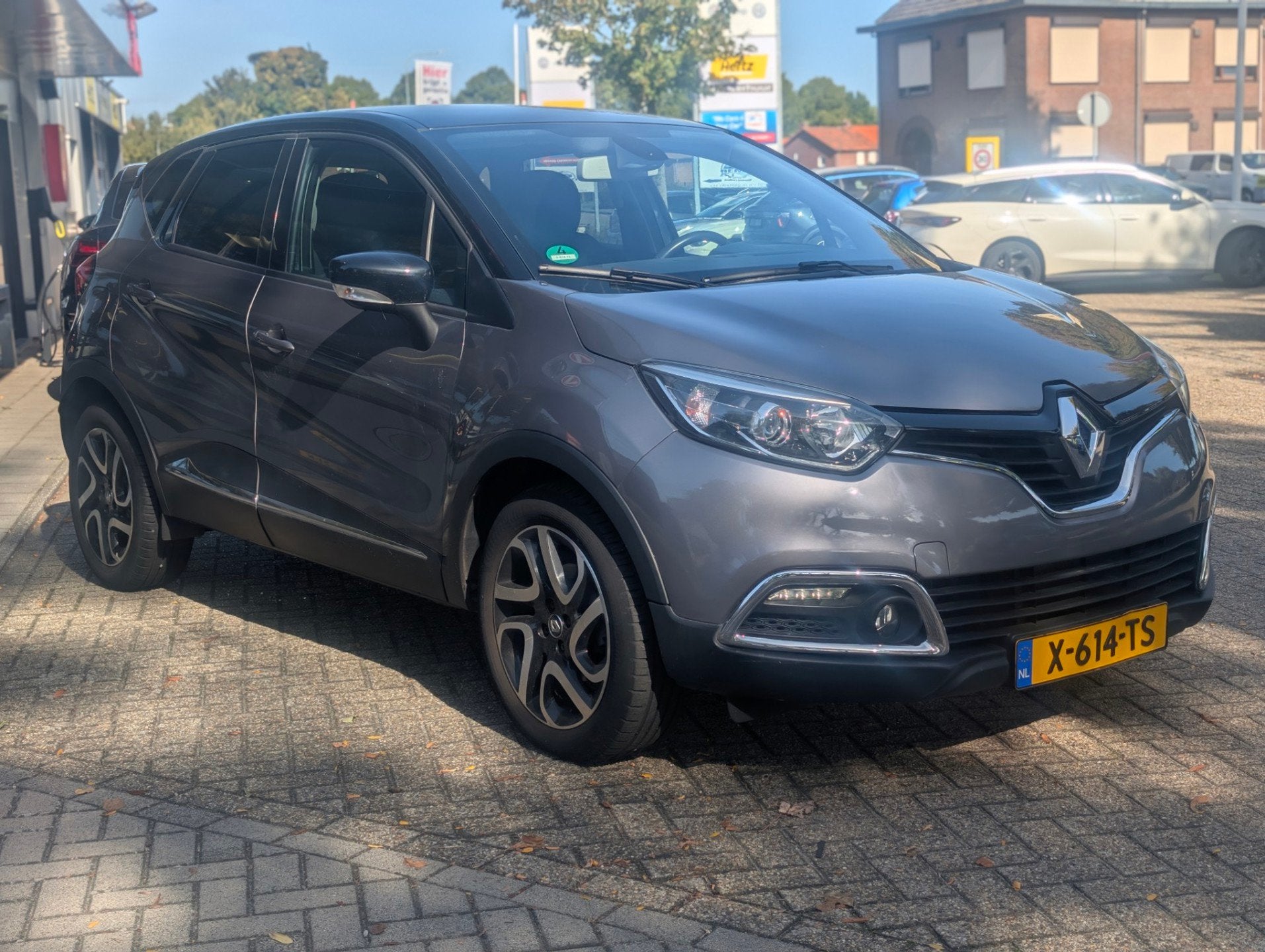 Renault Captur 1.2 TCe Expression Rijklaarprijs / 12 mnd gar, Auto's, 12 maanden, Stof, 4 cilinders, 19 km/l