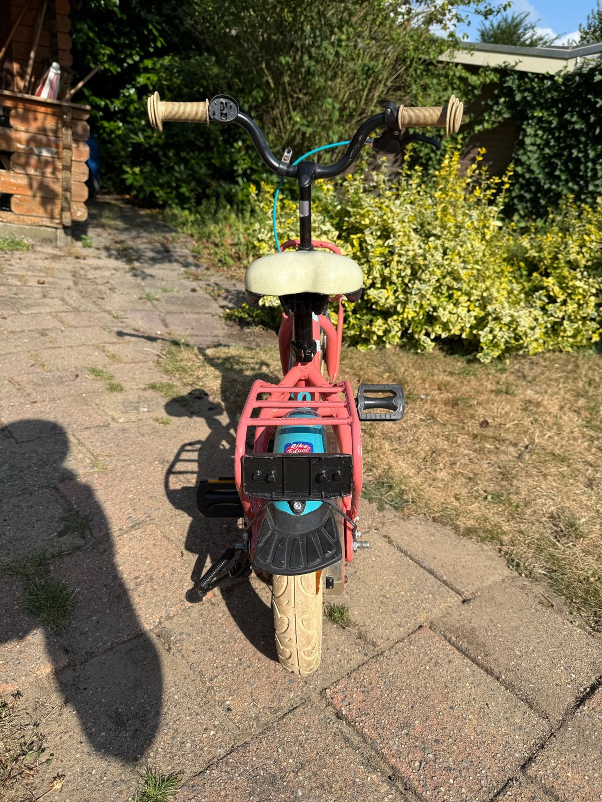 Kinderfiets roze, Fietsen en Brommers, Fietsen | Kinderfietsjes, Ophalen, Gebruikt, Terugtraprem, Minder dan 16 inch