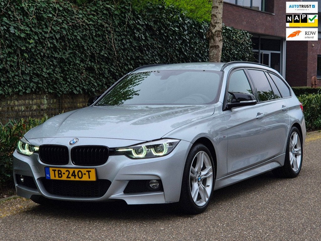 BMW 3-serie Touring M Sport Apple CarPlay dig.dash Navi GR N, Automaat, Gebruikt, 1465 kg, 3 cilinders