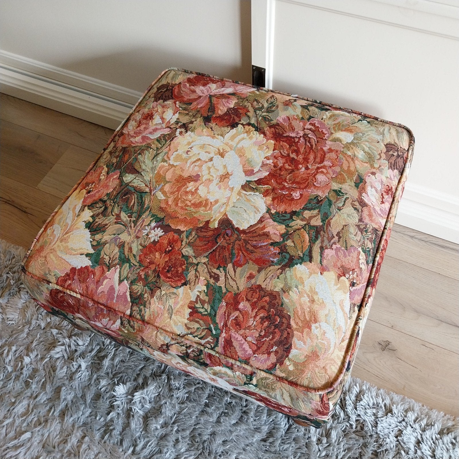 Landelijk gebloemde Engelse hocker, 50 tot 75 cm, Ophalen of Verzenden, Stof, Rechthoekig